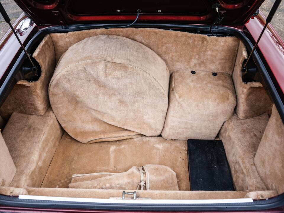 Image 45/45 of Jaguar XJS 5.3 V12 (1993)