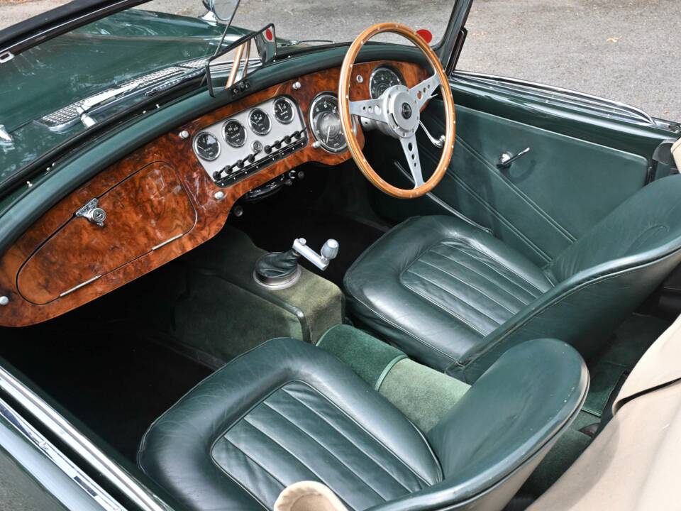 Afbeelding 42/50 van Daimler SP 250 (1963)