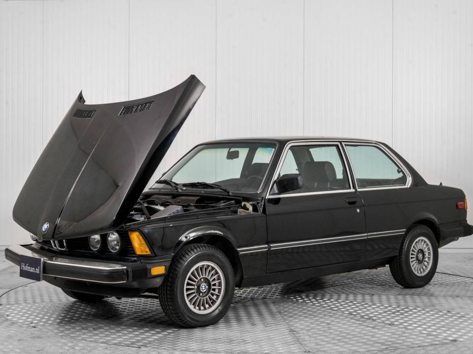  En venta: BMW 320i (1983) ofrecido por £ 8,529