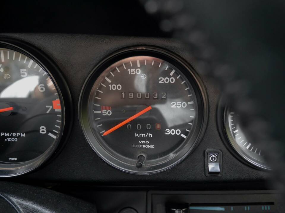Image 14/25 of Porsche 911 Carrera 3.0 (1976)