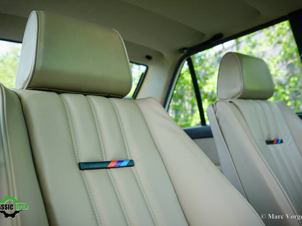 Image 15/51 of BMW M 535i (1985)