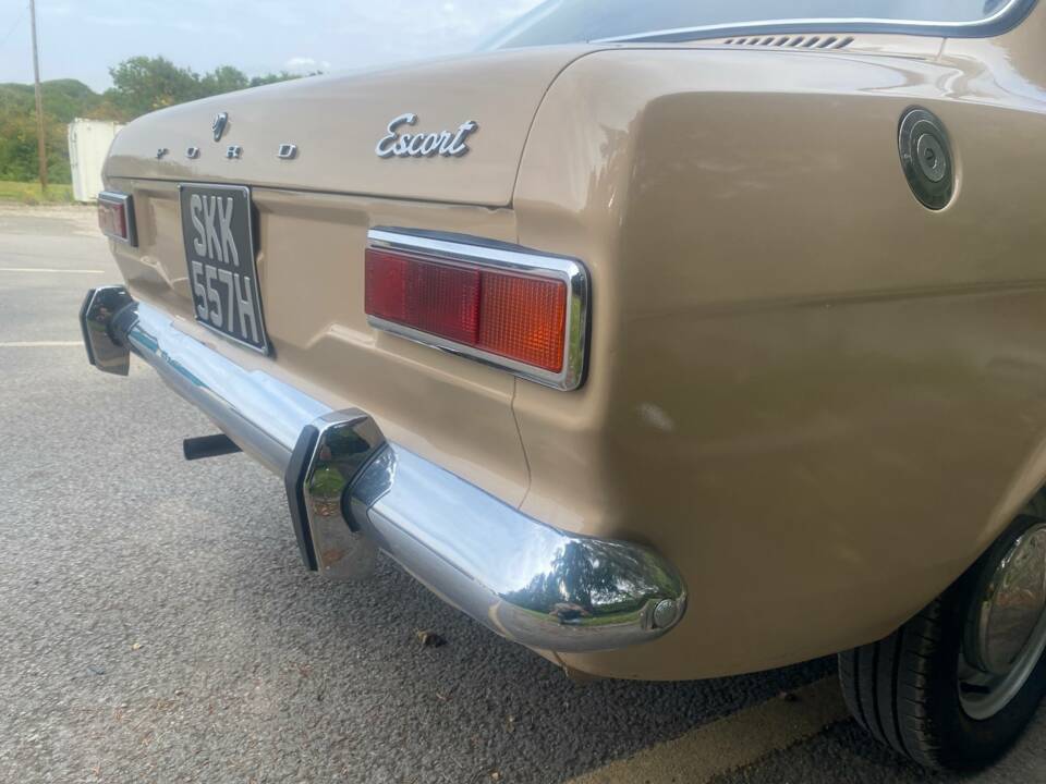 Afbeelding 14/98 van Ford Escort 940 DeLuxe (1970)
