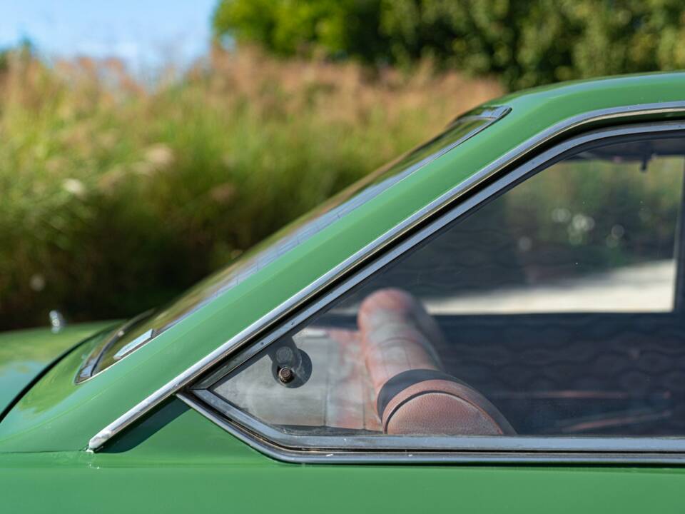 Image 14/50 of FIAT 124 Sport Coupe (1969)