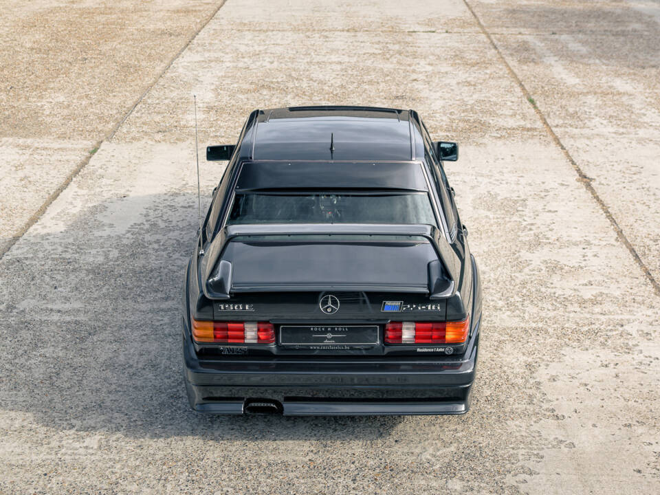 Imagen 4/51 de Mercedes-Benz 190 E 2.5-16 Evolution II (1991)