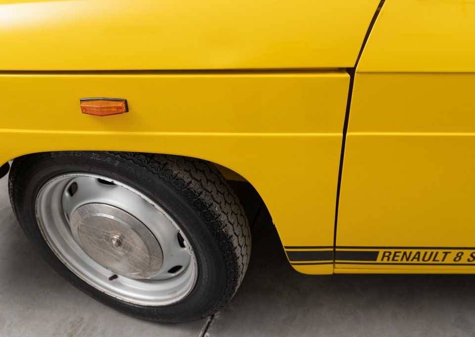 Image 18/41 de Renault R 8 S (1970)