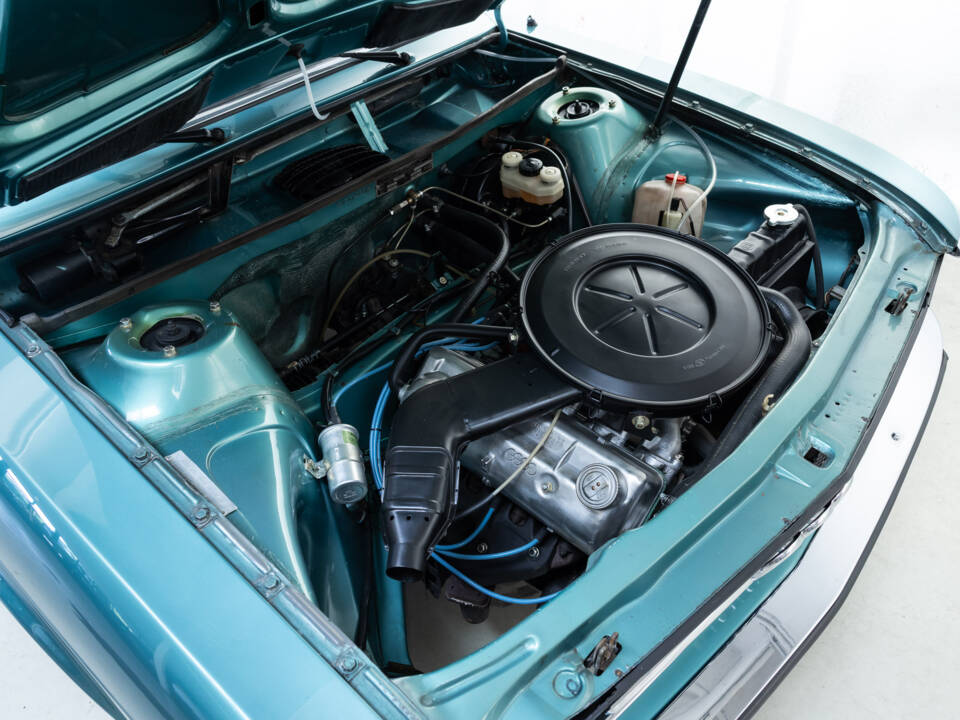 Image 23/26 of Audi 100 Coupe S (1973)