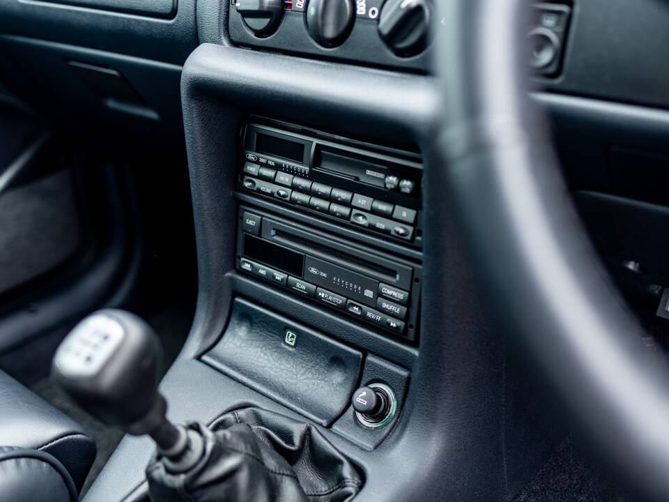 Image 26/43 de Ford Escort RS Cosworth (1996)