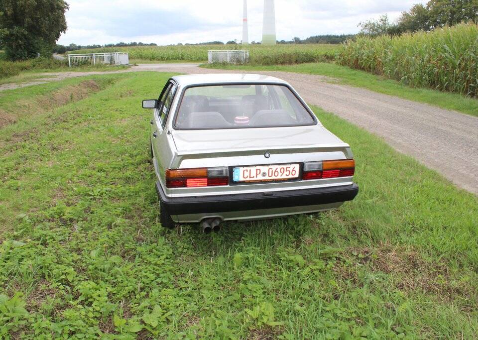 Image 8/8 of Audi 80 quattro (1983)