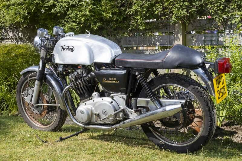 Image 7/26 of Norton Commando 920 (1976)