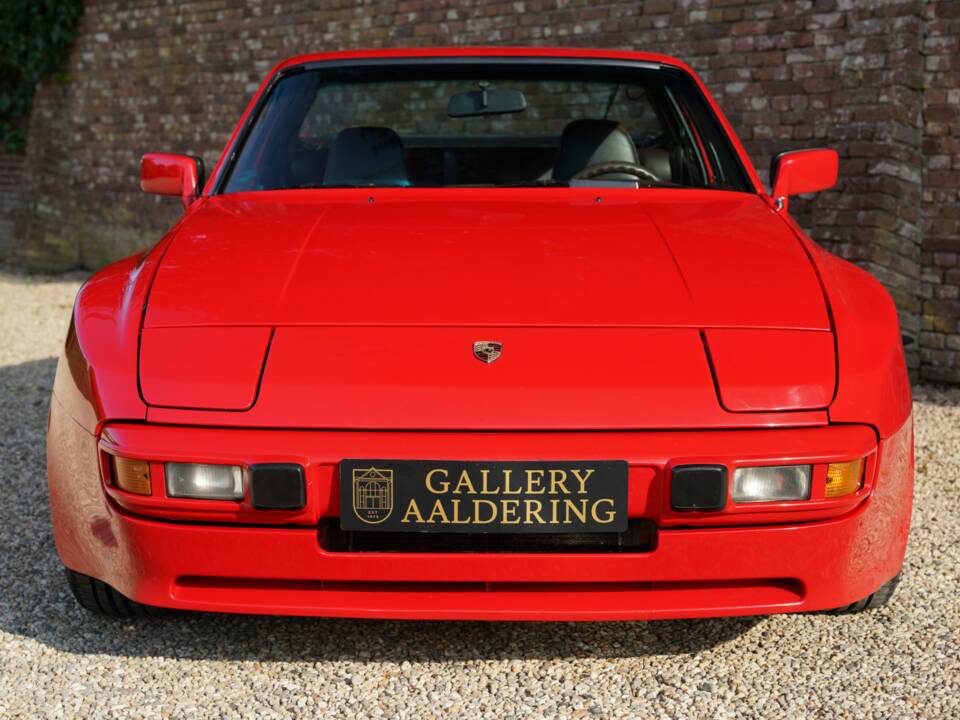 Image 16/50 de Porsche 924 S (1981)