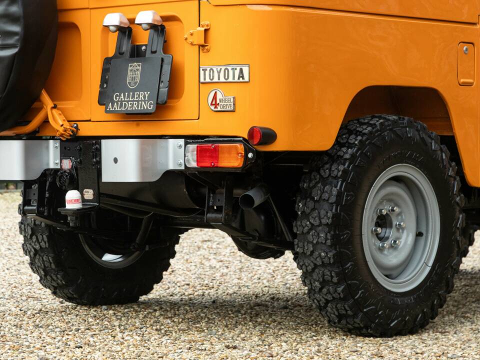 Image 35/50 of Toyota Land Cruiser FJ 40 (1980)