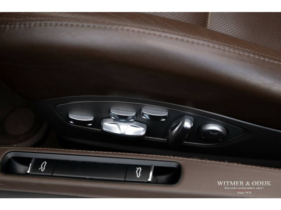 Image 33/36 of Porsche 911 Carrera 4S (2015)