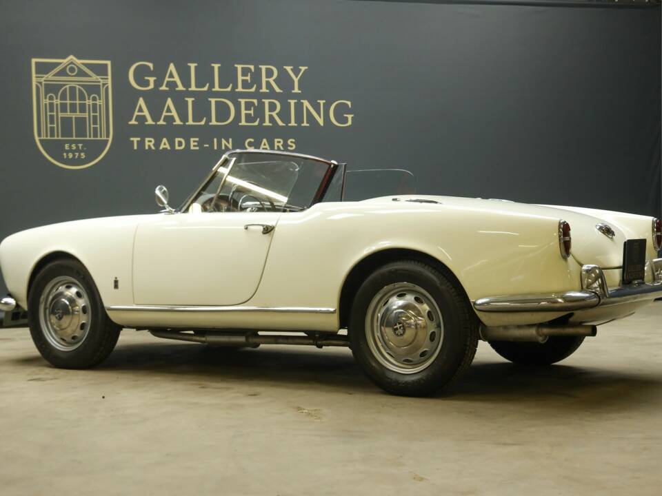 Bild 42/50 von Alfa Romeo Giulietta Spider (1957)
