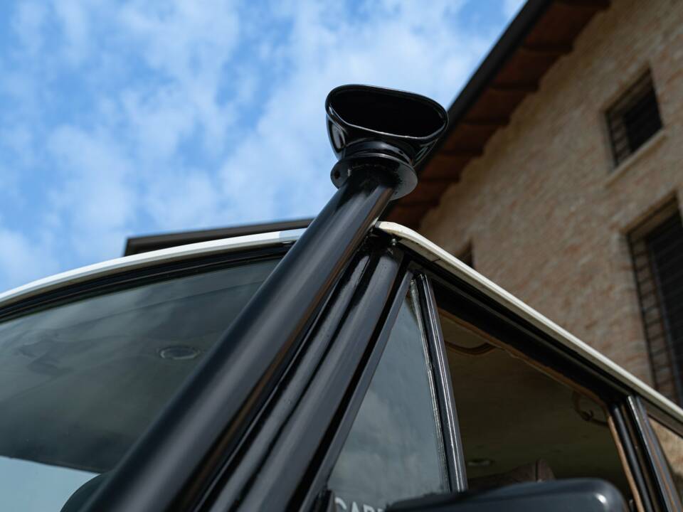 Immagine 11/50 di Land Rover Range Rover Classic 3.9 (1991)