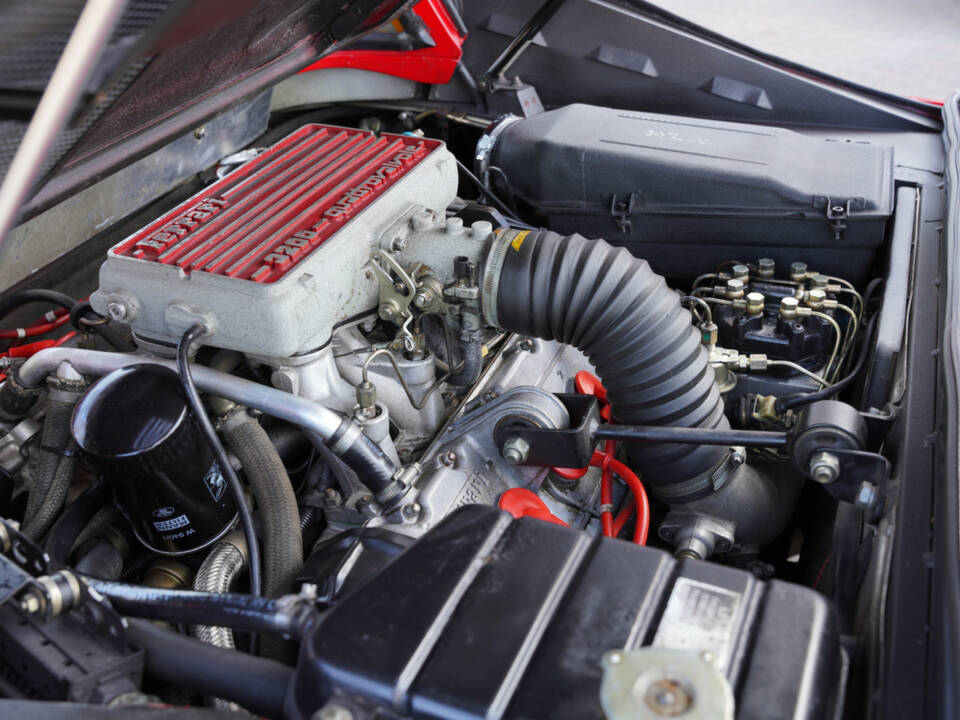 Image 10/50 of Ferrari 328 GTS (1989)