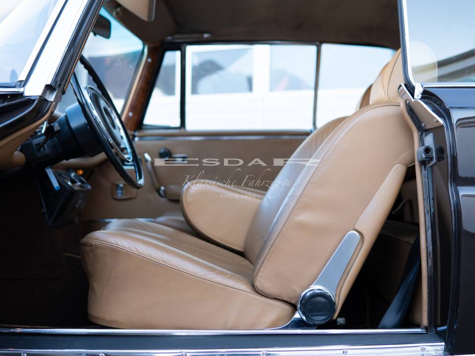 Bild 18/37 von Mercedes-Benz 280 SE (1969)