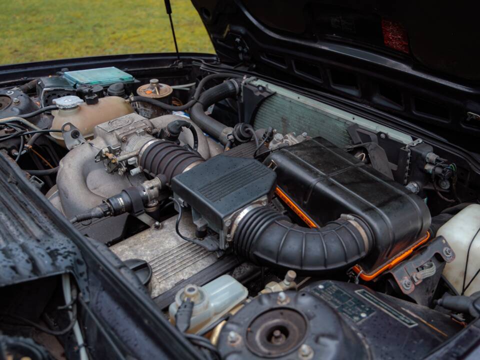 Afbeelding 23/27 van BMW 635 CSi (1989)