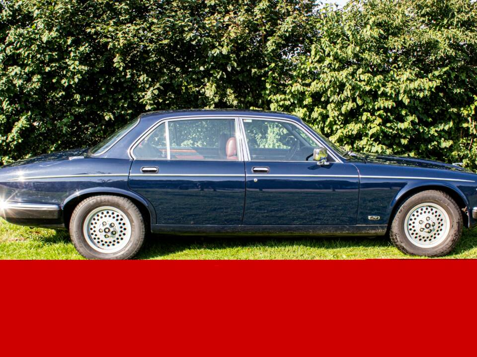 Bild 27/28 von Jaguar Sovereign 3.6 (1986)