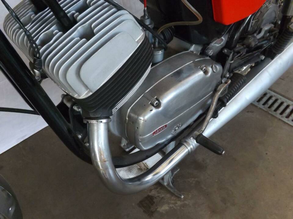 Immagine 38/50 di Jawa 350 Type 634 (1976)