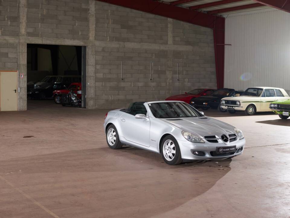 Image 8/32 of Mercedes-Benz SLK 200 Kompressor (2004)