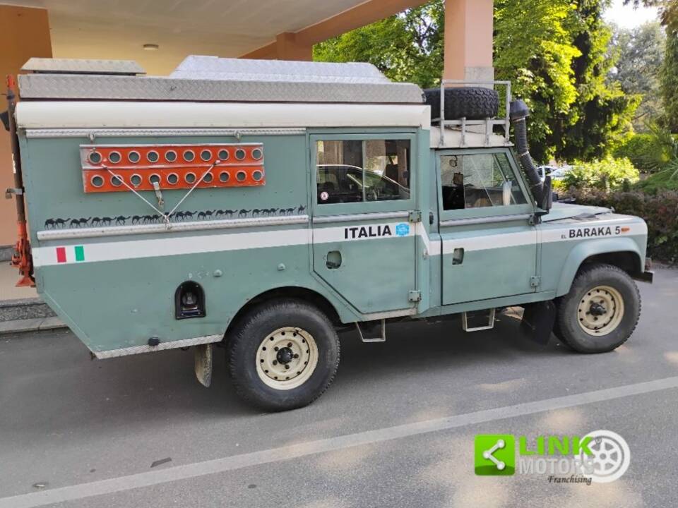 Bild 8/10 von Land Rover Defender 110 (1991)