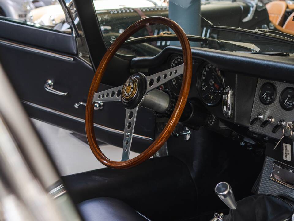 Immagine 15/21 di Jaguar Type E 3.8 (1963)