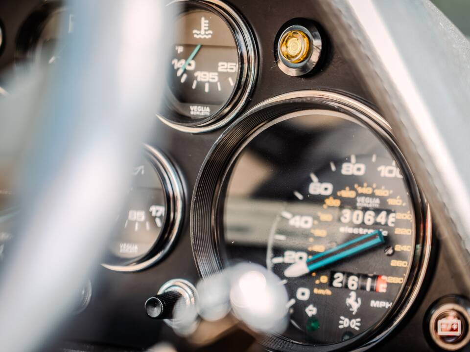 Imagen 45/50 de Ferrari 308 GTBi (1981)