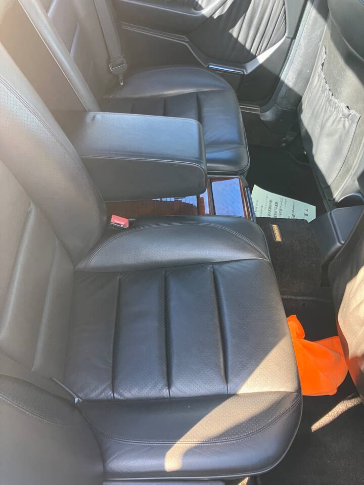 Immagine 27/44 di Mercedes-Benz E 500 (1993)