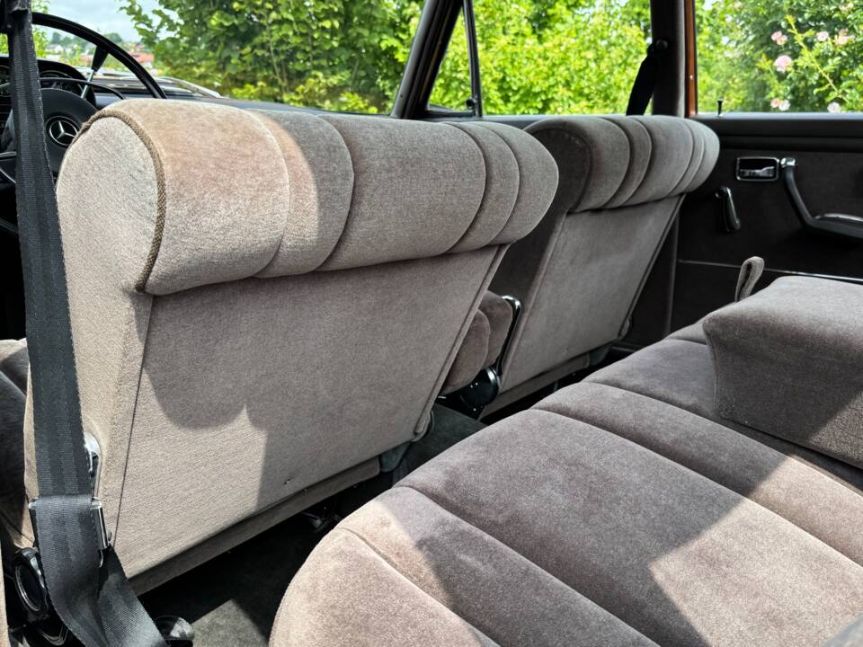 Image 23/47 of Mercedes-Benz 280 SE (1969)