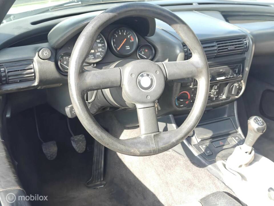 Bild 23/39 von BMW Z1 Roadster (1989)