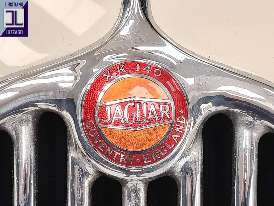 Image 22/74 of Jaguar XK 140 OTS (1956)