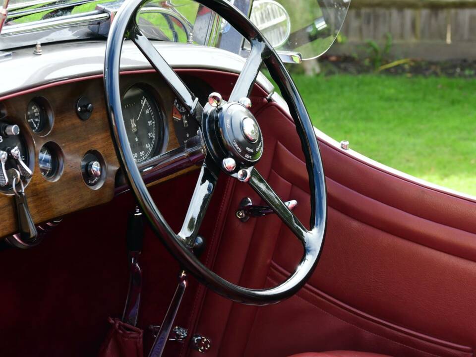 Image 48/70 of Bentley 3 1/2 Litre (1934)