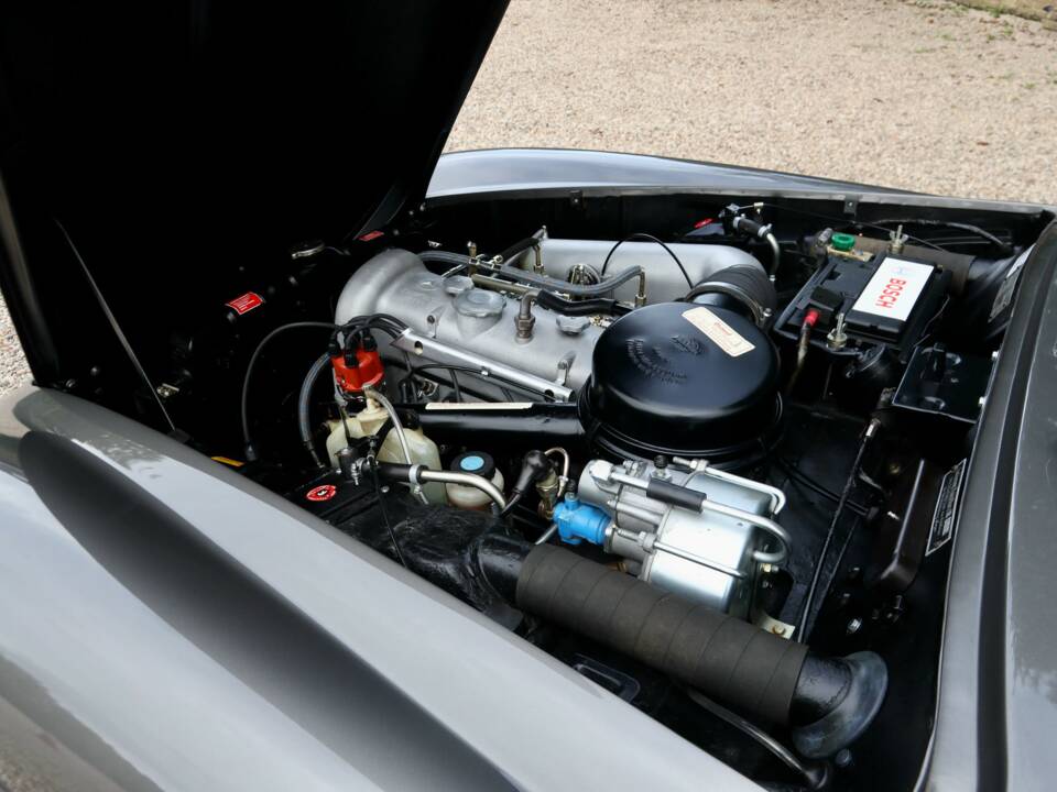 Image 29/50 of Mercedes-Benz 190 SL (1956)