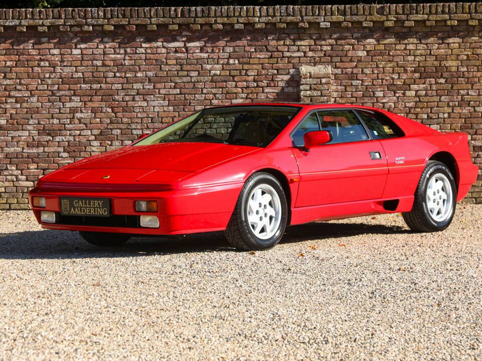 Image 16/50 of Lotus Esprit SE (1992)