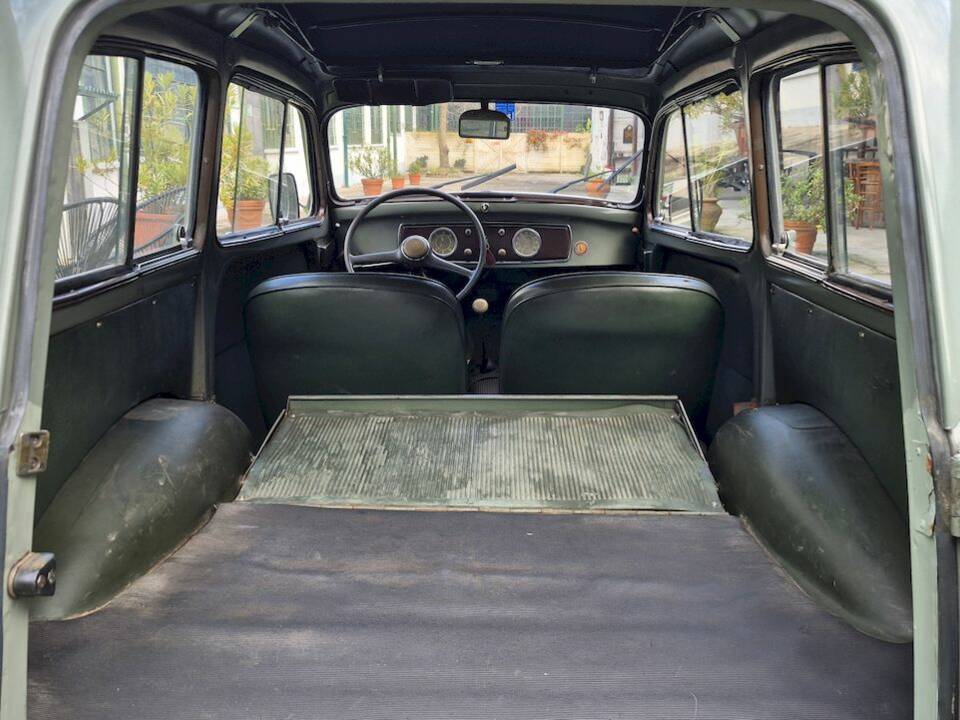 Image 50/60 of FIAT 500 C Belvedere (1954)