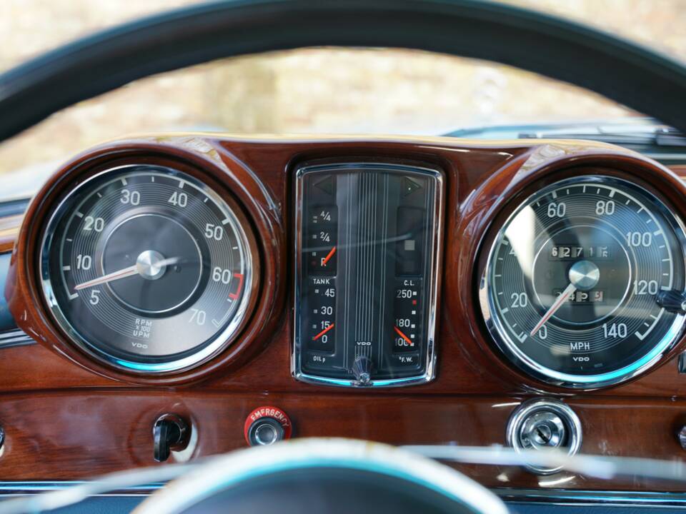 Bild 30/50 von Mercedes-Benz 250 SE (1967)
