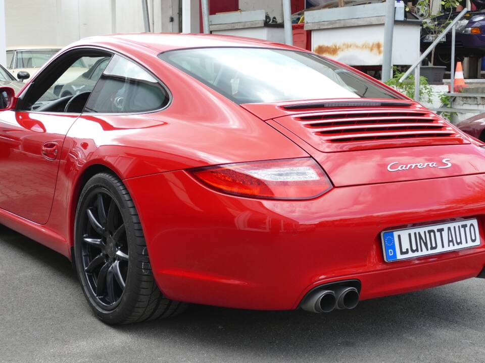 Bild 9/19 von Porsche 911 Carrera S (2009)