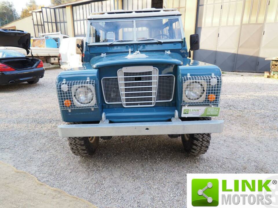 Image 2/10 de Land Rover 88 (1983)