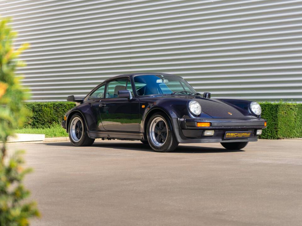 Imagen 27/33 de Porsche 911 Turbo 3.3 (1988)