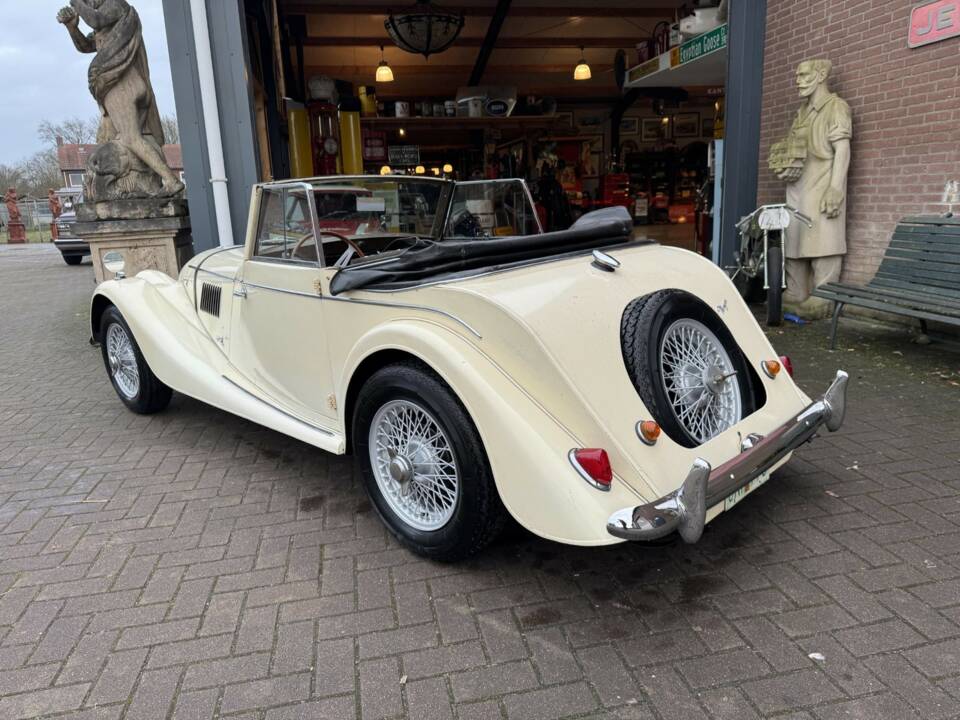 Image 8/11 de Morgan 4/4 Series V (1967)