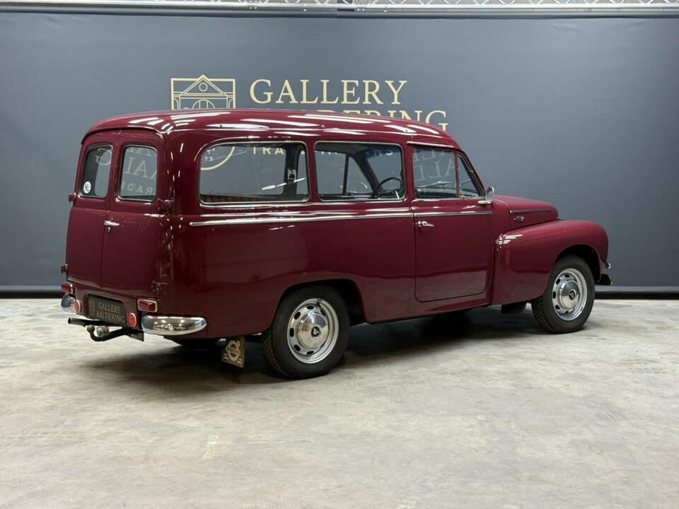 Image 37/50 of Volvo P 210 Duett (1962)