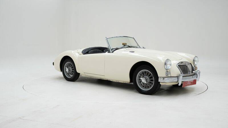 Image 3/15 of MG MGA 1600 (1962)