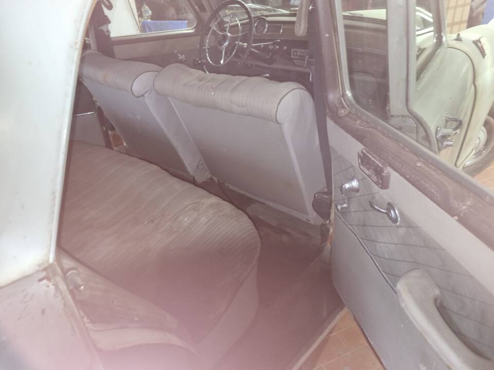 Image 7/21 of Mercedes-Benz 180 a (1958)