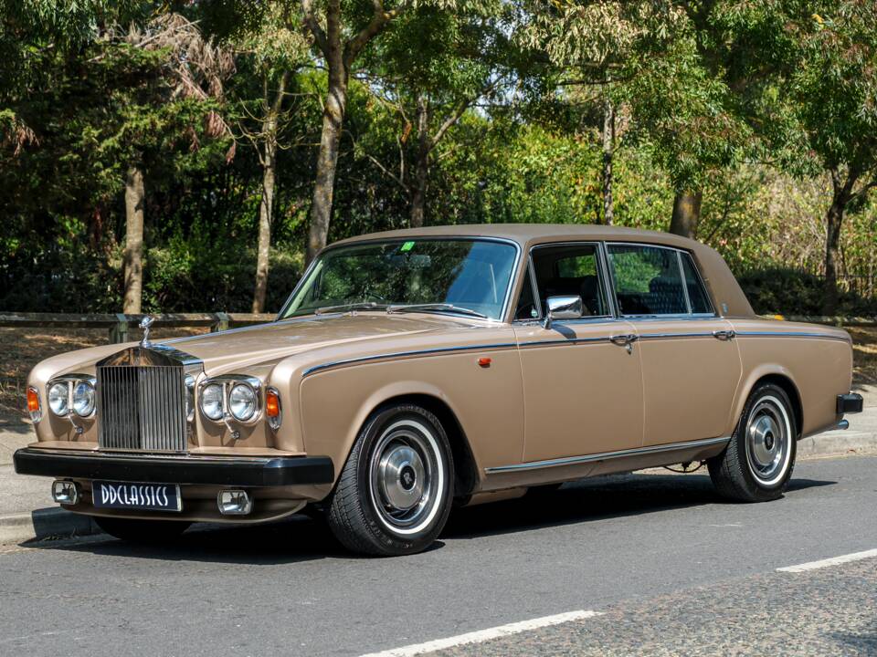 Image 1/28 of Rolls-Royce Silver Wraith II (1980)