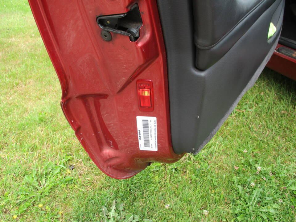 Bild 9/12 von Volvo C70 2.4 T (1998)