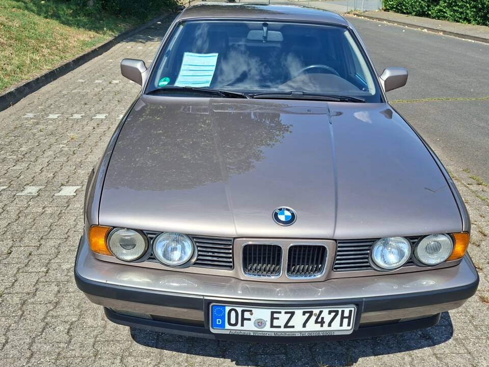 Bild 7/16 von BMW 525i (1988)