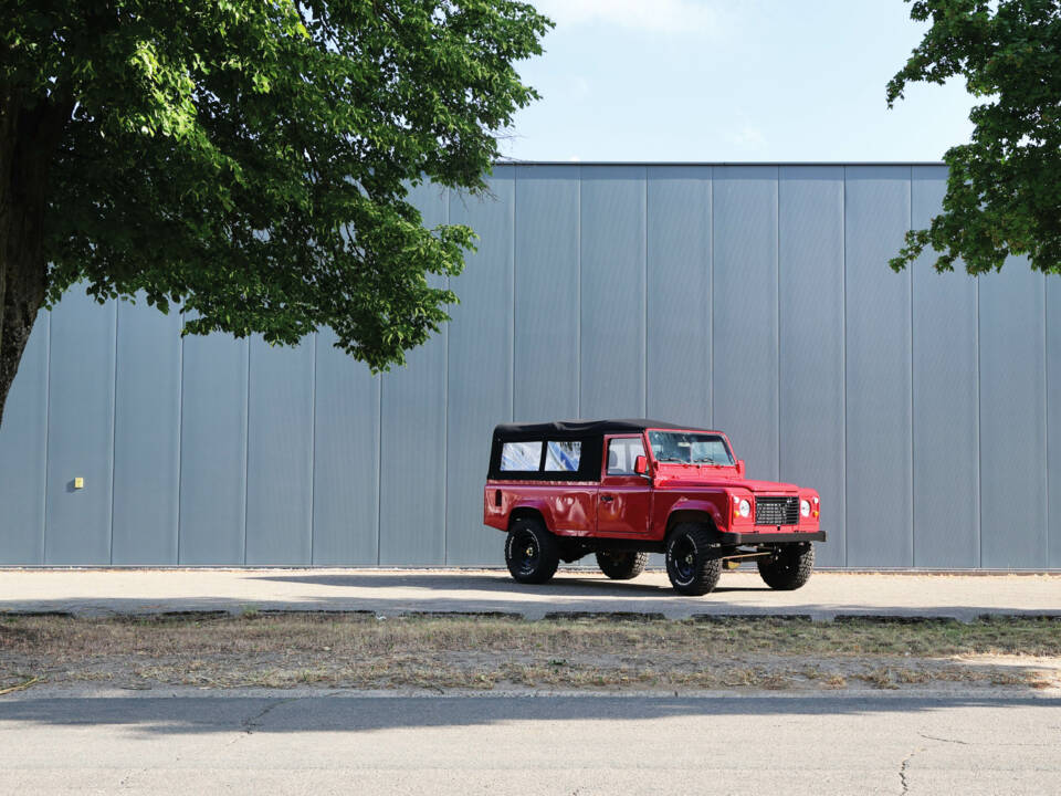 Image 10/38 of Land Rover 110 (1989)