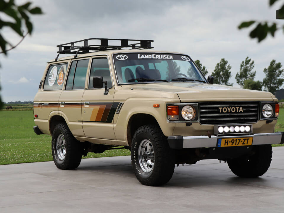 Bild 42/50 von Toyota Land Cruiser FJ 60 (1984)