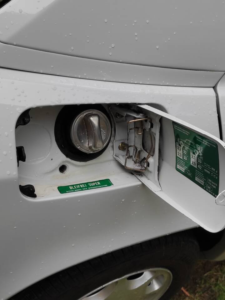 Immagine 18/19 di Mercedes-Benz 260 E (1990)