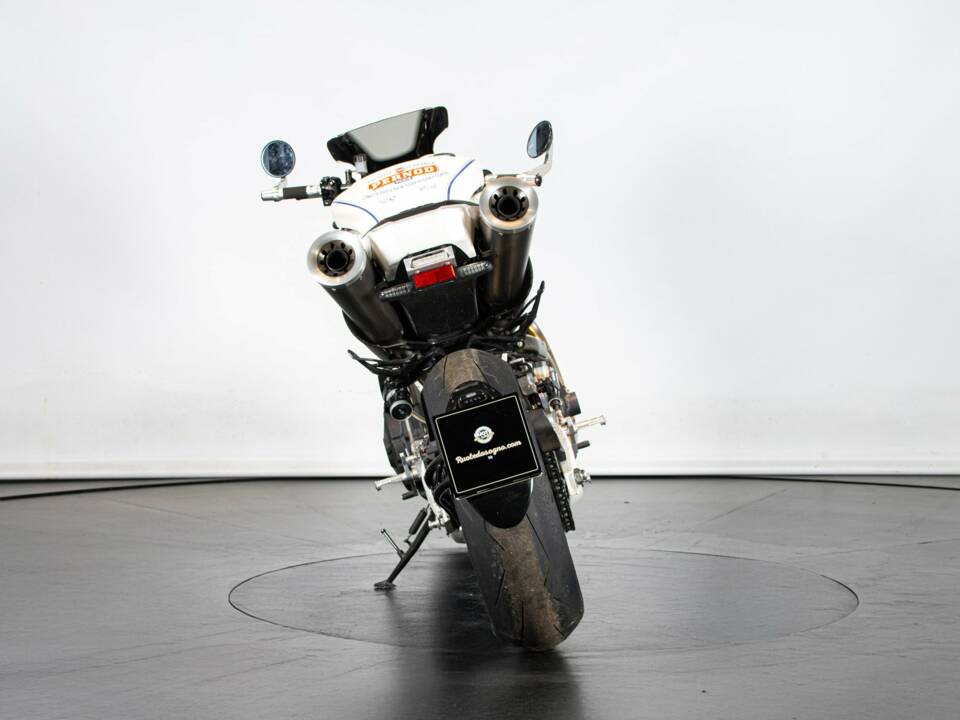 Image 3/50 of Yamaha DUMMY (2007)